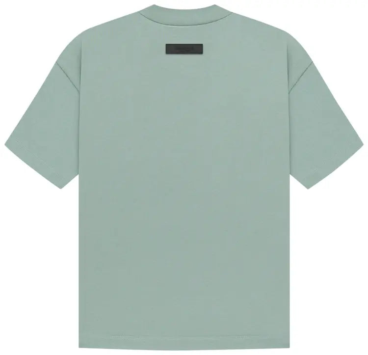 【FOG Essentials】★Tシャツ★ Essentials Wolves Tee FEAR OF GOD FOG ESSENTIALS T-Shirt - Sycamore (SS23