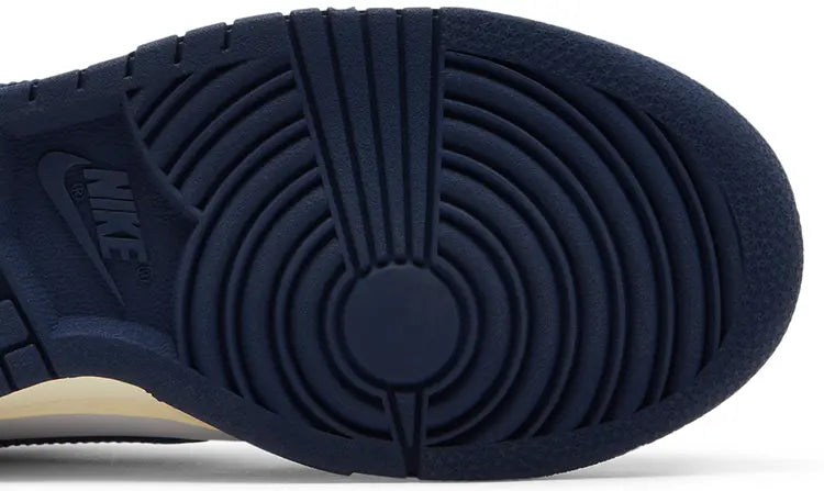 Nike Dunk Low 'Vintage Navy'